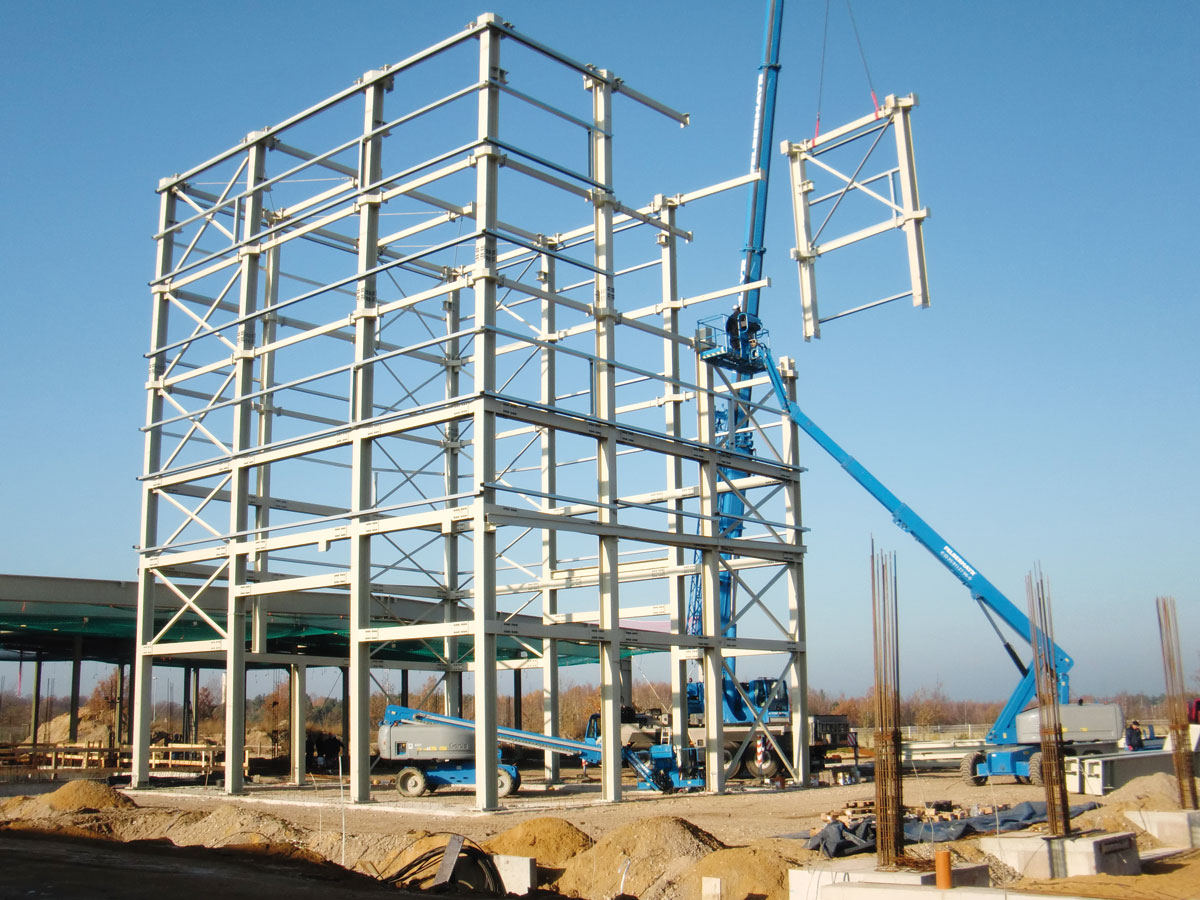 Montage einer 400t Stahlkonstruktion in Spremberg